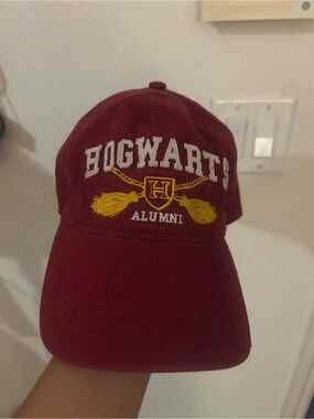Hogwarts alumni Maroon Baseball Cap